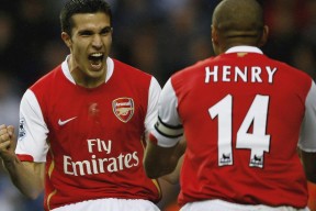 九游免费版下载网站-足协杯战况：热刺防线稳固，AC米兰进攻受阻，字母哥成最佳